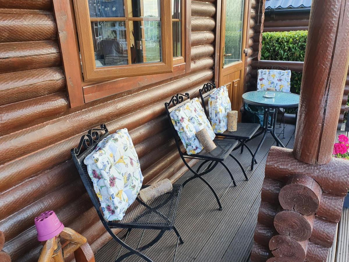 Cosy Countryside Log Cabin Apartment Kilkenny Exterior photo